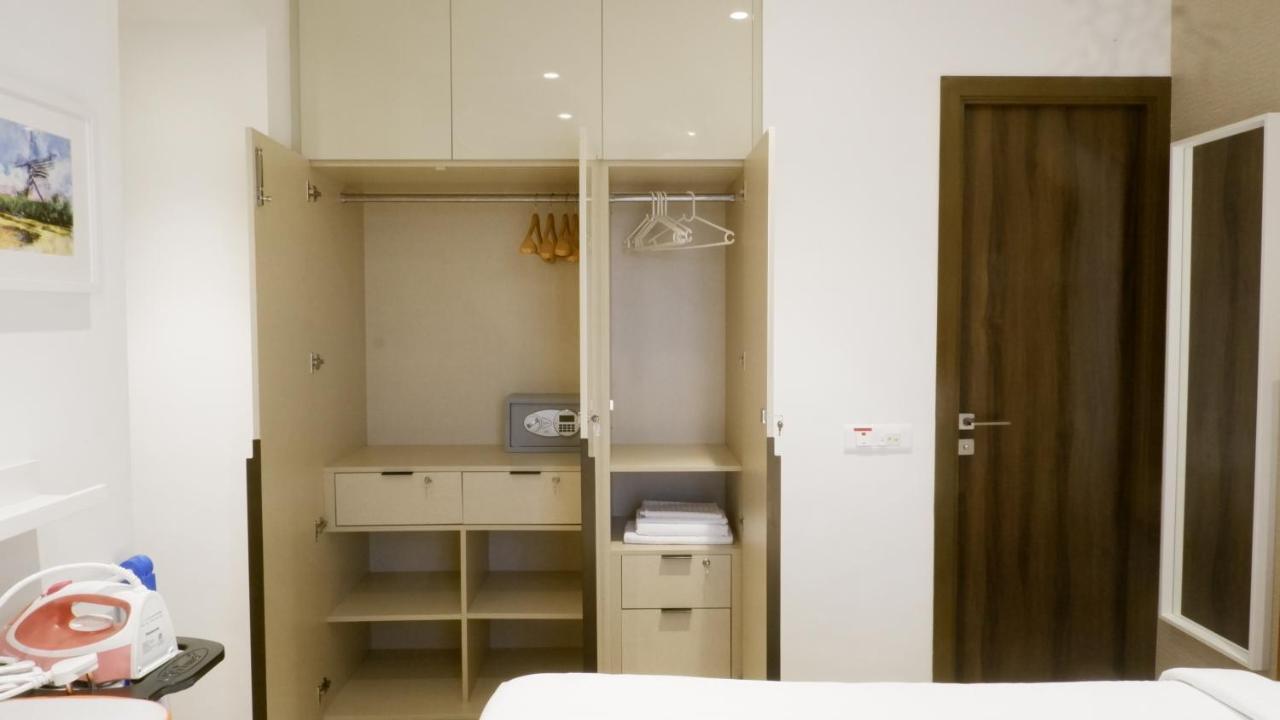 Relohomes Serviced Apartment Mumbai Exterior photo