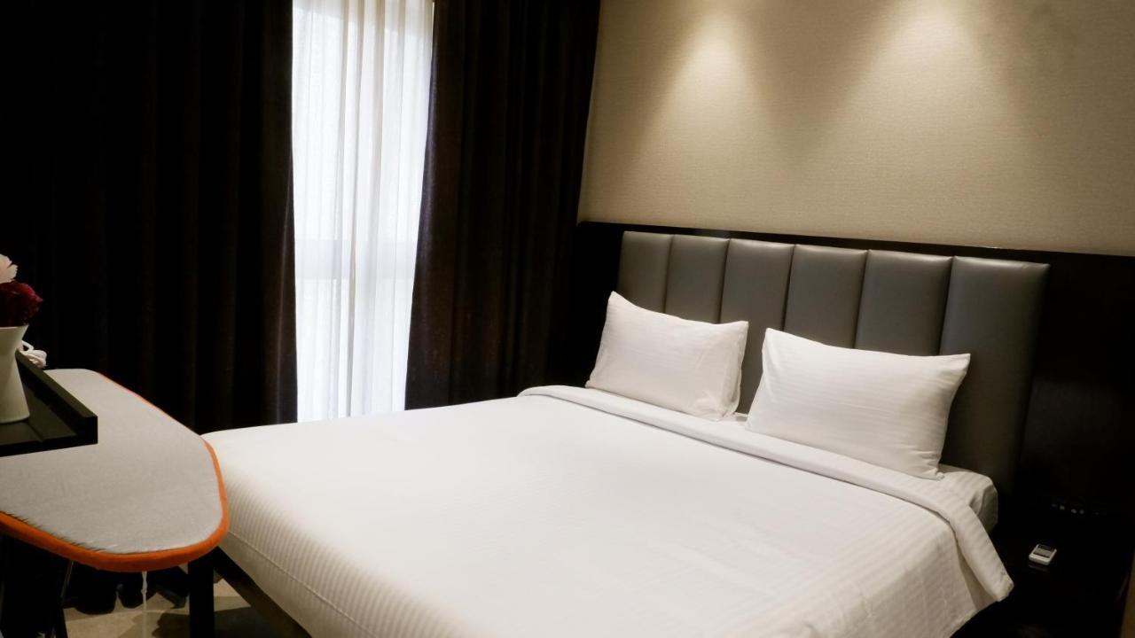 Relohomes Serviced Apartment Mumbai Exterior photo