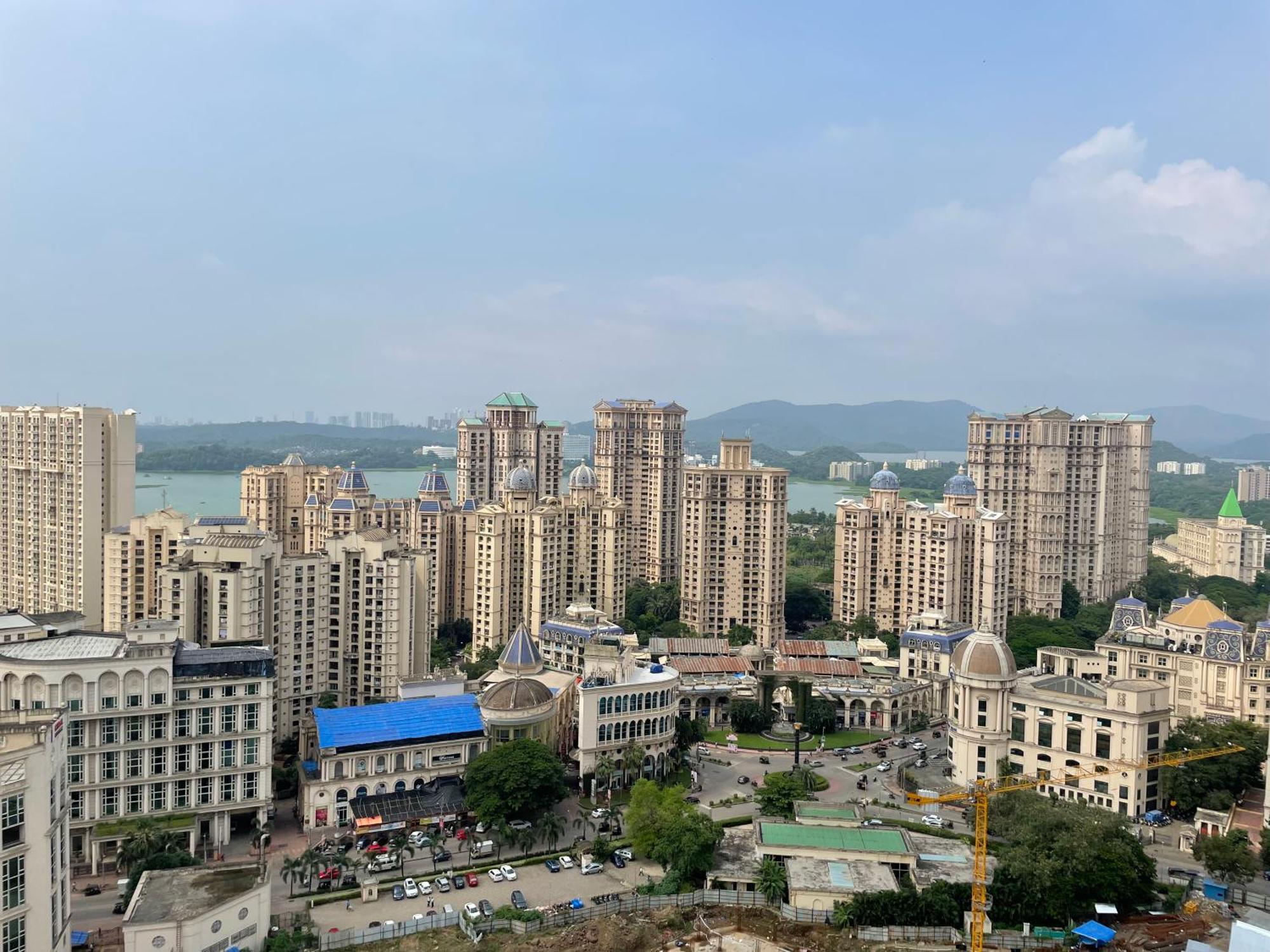 Relohomes Serviced Apartment Mumbai Exterior photo